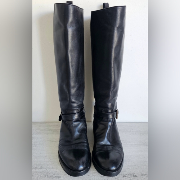 🖤 Chanel Boots 🖤 - Picture 2 of 11